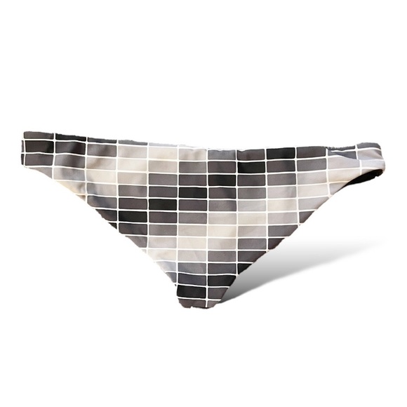 Rachel Pally Zanzibar Skimpy CEMENT GRADIENT Reversible to Solid Black Black - Picture 6 of 9